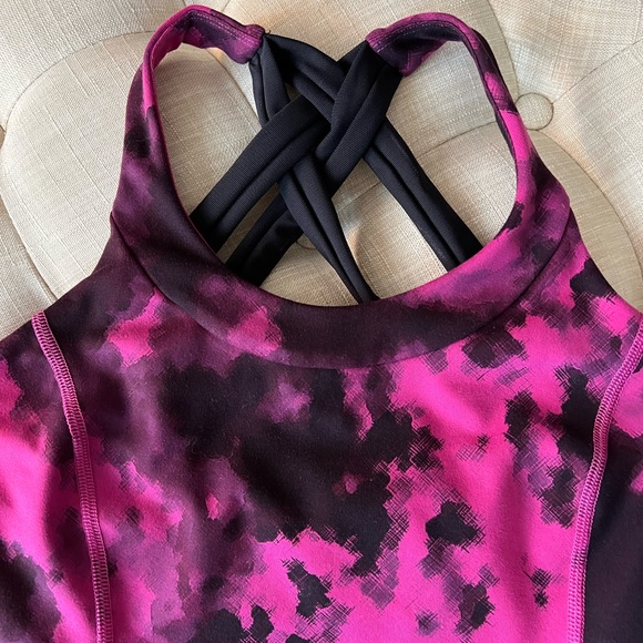 Lululemon Enhearten Tank
Blooming Pixie Raspberry Black/Black - Picture 10 of 16